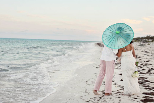 7 Tips for a Destination Wedding Made in Heaven destination wedding couple 7 Tips for a Destination Wedding Made in Heaven