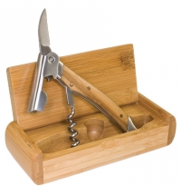 Eco-Friendly Wine Tool with Engraved Bamboo Box*